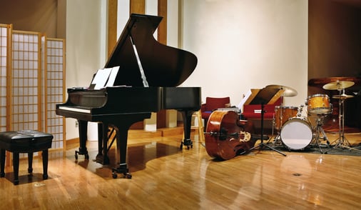 Inventory Management System for Music Stores: 5 Features [+ 5 Top Providers]